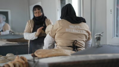 Mezitli Belediyesi tarafından hizmete sunulan Tandır Evi, vatandaşların büyük beğenisini