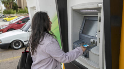 Mersin Büyükşehir Belediyesi, sosyal belediyecilik anlayışı doğrultusunda vatandaşların ve öğrencilerin