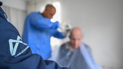 Mersin Büyükşehir Belediyesi, Sağlık İşleri Dairesi Başkanlığı koordinesinde yürüttüğü ‘Evde Sağlık