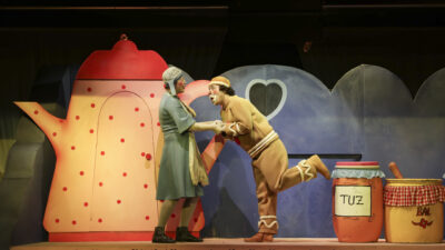 Mersin Büyükşehir Belediyesi Şehir Tiyatrosu, 25. Sanat Sezonu’nda perdelerini çocukların