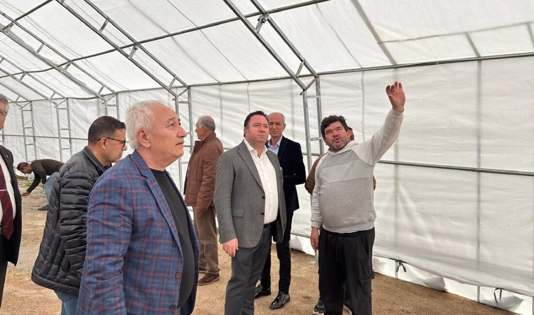 MHP MERSİN’DE RAMAZAN SOFRASI KURDU: HER GÜN 500’DEN FAZLA KİŞİYE İFTAR Milliyetçi Hareket Partisi Mersin İl Başkanlığı, Ramazan ayı boyunca İl