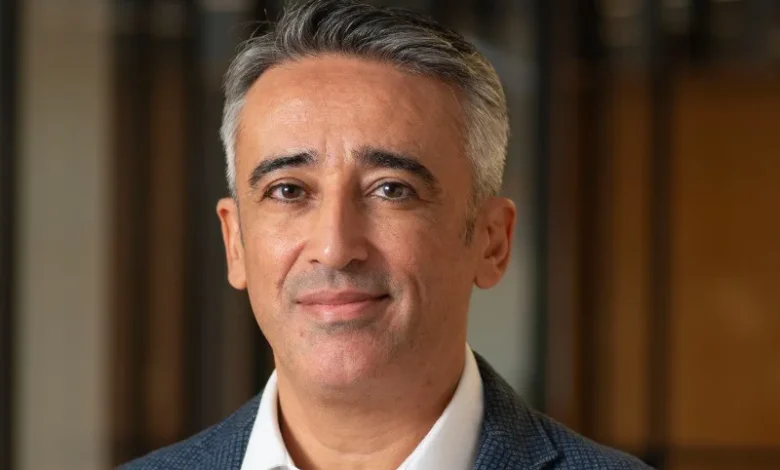 Şişecam’ın Satınalma Genel Müdür Yardımcılığı Görevine Enis Kökeş Atandı Şişecam’ın Satınalma Genel Müdür Yardımcılığı görevine Enis Kökeş atandı. Kökeş,