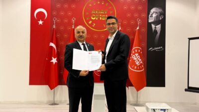 Cumhuriyet Halk Partisi Mersin Milletvekili Talat Dinçer’e, hem parti yönetimi