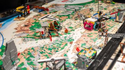 Yenişehir’de bilim ve teknoloji rüzgârı Yenişehir Belediyesi, teknoloji ve bilimin kalbinin attığı dev bir organizasyona