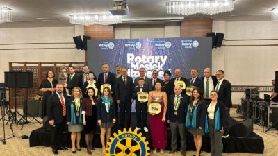 Mersin Yenişehir Belediye Başkanı Abdullah Özyiğit’in “En büyük yatırımımız binalara