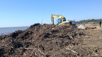Akdeniz Belediyesi Fen İşleri Müdürlüğü, ilçe genelinde çalışmalarını aralıksız sürdürüyor.
