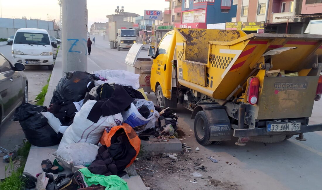 Akdeniz Belediyesi’nden İlçe Genelinde Yoğun Temizlik Mesaisi Akdeniz Belediyesi, ilçe sakini vatandaşların daha sağlıklı, nezih ve her