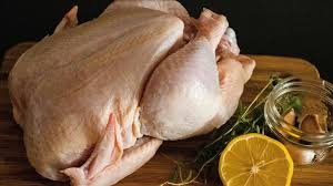 Tavuk sektöründe ramazan ayı öncesinde fiyatların yüzde 15 oranında artırılması üzerine Ticaret Bakanlığı