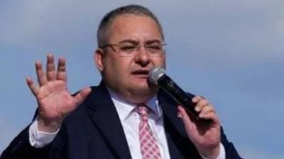 Keçiören Belediye Başkanı Mesut Özarslan, partisi CHP’den istifa ettiğini açıkladı.