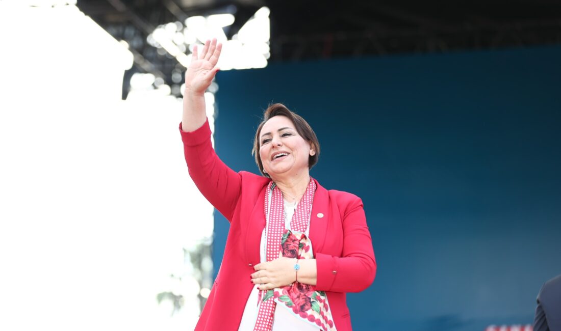 CHP Adana Milletvekili, TBMM Başkanlık Divanı Üyesi Dr. Müzeyyen Şevkin,