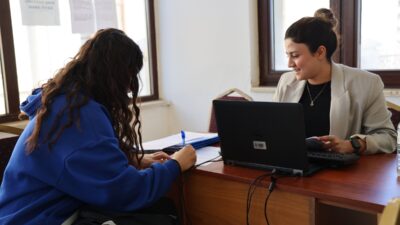 Toroslar Belediyesi, 2025-2026 eğitim öğretim yılında üniversiteyi yeni kazanan öğrencilere