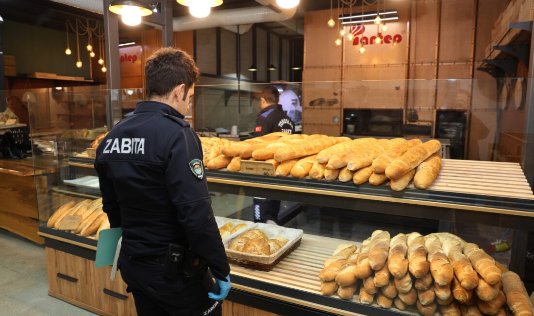 TOROSLAR ZABITASINDAN RAMAZAN ÖNCESİ SIKI DENETİM Toroslar Belediyesi, vatandaşların güvenli ve sağlıklı gıdaya ulaşabilmesi amacıyla Ramazan
