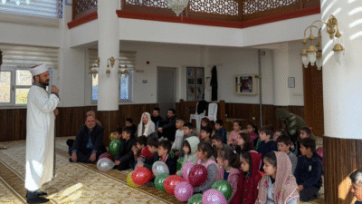 Mersin’in Anamur ilçesinde çocukların milli ve manevi değerlerle tanışmasını amaçlayan