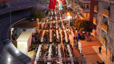 Tarsus Belediyesi tarafından Ramazan ayı dolayısıyla düzenlenen iftar programı, yoğun
