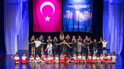 Mezitli Belediyesi, sanata ve sanatçıya verdiği önem doğrultusunda kültür-sanat çalışmalarını