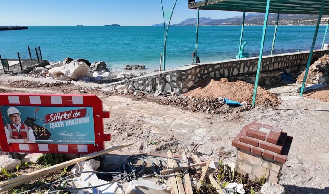 DENİZKIZI KAFE YENİLENİYOR Mersin’in Silifke ilçesine bağlı Taşucu sahilinin sevilen mekânlarından Denizkızı Kafe,