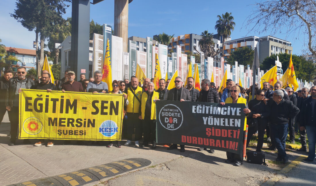 EĞİTİMCİLER ŞİDDETE KARŞI BİR GÜN İŞ BIRAKTI! İstanbul’un Çekmeköy ilçesinde bulunan Borsa İstanbul Mesleki ve Teknik Anadolu