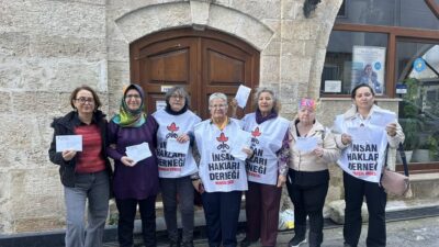 İnsan Hakları Derneği (İHD) Mersin Şubesi, 8 Mart’a giderken, dayanışmanın sesini
