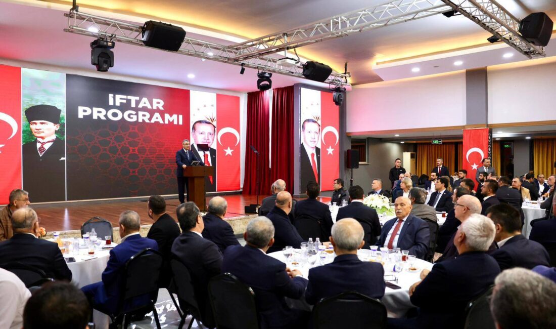 Mersin Valisi Atilla Toros, meslek ve sivil toplum kuruluşlarının temsilcileri