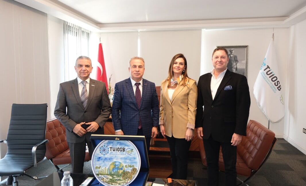 MESİAD’TAN TÜİOSB’YE ZİYARET Mersin Sanayicileri ve İş İnsanları Derneği Yönetim Kurulu Başkanı Adnan