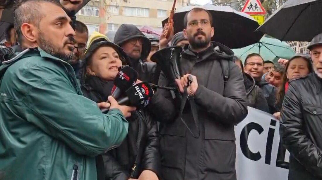 “Tutuklu gazetecileri ve halkın haber alma hakkını özgür bırakın” Gazetecilere yönelik gözaltı ve tutuklamalara karşı İstanbul’da 29 Mart 2026