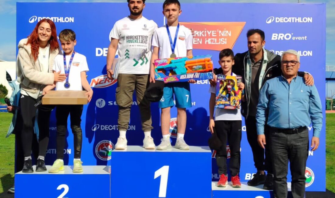 MERSİNLİ ATLETLERDEN 13 MADALYA Mersinli sporcular, Antalya’da düzenlenen “Decathlon Türkiye’nin En Hızlısı 2. Grup