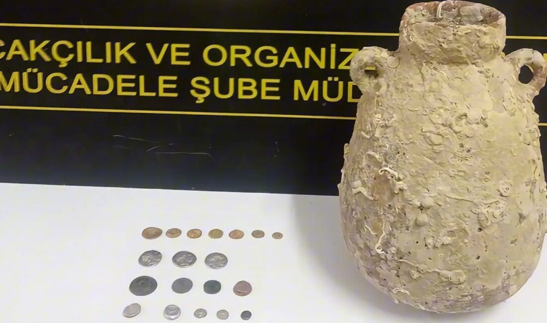 Mersin’de yurt dışına kaçırılmak istendiği belirlenen 5 bin 516 tarihi