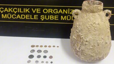 Mersin’de yurt dışına kaçırılmak istendiği belirlenen 5 bin 516 tarihi