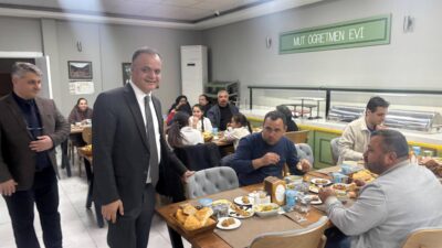 Mersin’in Mut ilçesinde Ramazan ayı kapsamında hane ziyaretlerini sürdüren Mut