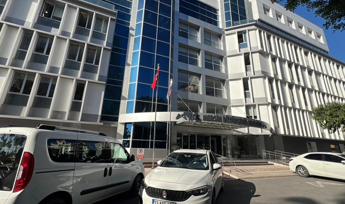 Mersin’de; rüşvet, resmi belgede sahtecilik ve ihaleye fesat karıştırma iddialarına