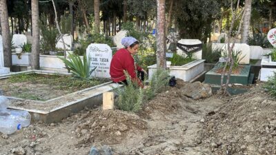 Mersin’de tartıştığı kocası tarafından bıçaklanarak öldürülen 2 çocuk annesi Songül