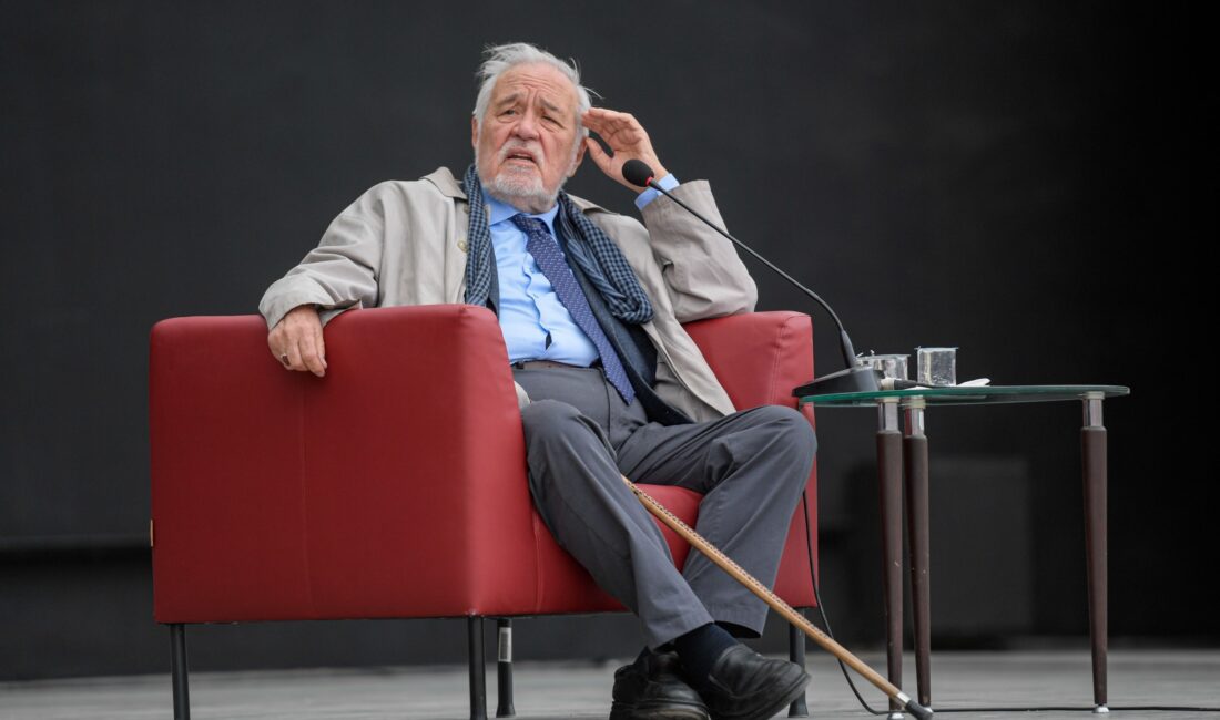 Sağlık sorunları sebebiyle bir süredir yoğun bakımda tedavi gören 78