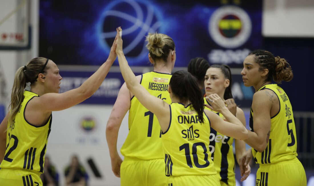 Fenerbahçe Opet, Halkbank Kadınlar Basketbol Süper Ligi play-off yarı final