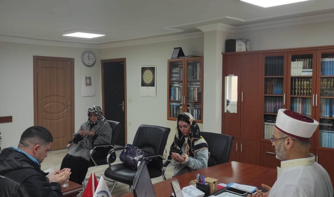 Viktoria müslüman oldu, Amine ismini aldı Mersin’in Silifke ilçesinde yaşayan Rus asıllı Victoria Ketova İslamiyet’i kabul