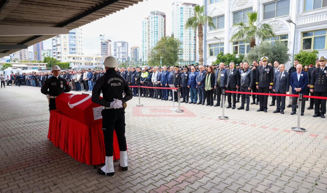 Mersin‘de 4 gün önce ekip aracıyla kaza geçiren polis memuru