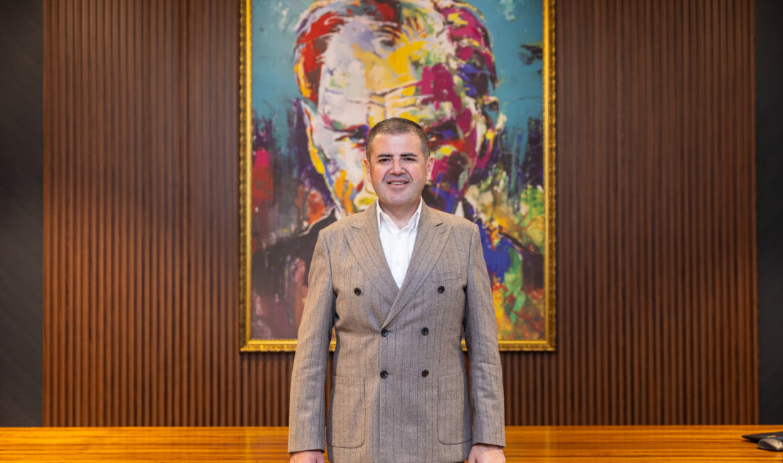 Mezitli Belediye Başkanı Ahmet Serkan Tuncer, Ramazan Bayramı dolayısıyla bir