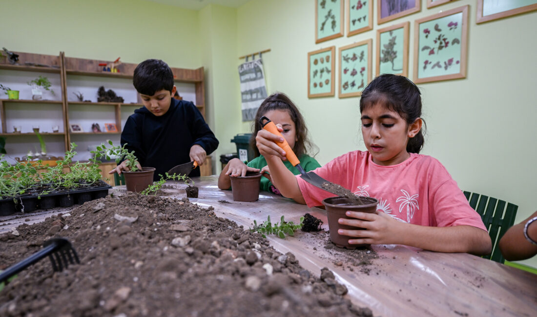 BÜYÜKŞEHİR’DEN ÇOCUKLARA DOĞAYLA İÇ İÇE ATÖLYE Mersin Büyükşehir Belediyesi Kadın ve Aile Hizmetleri Dairesi Başkanlığı bünyesinde