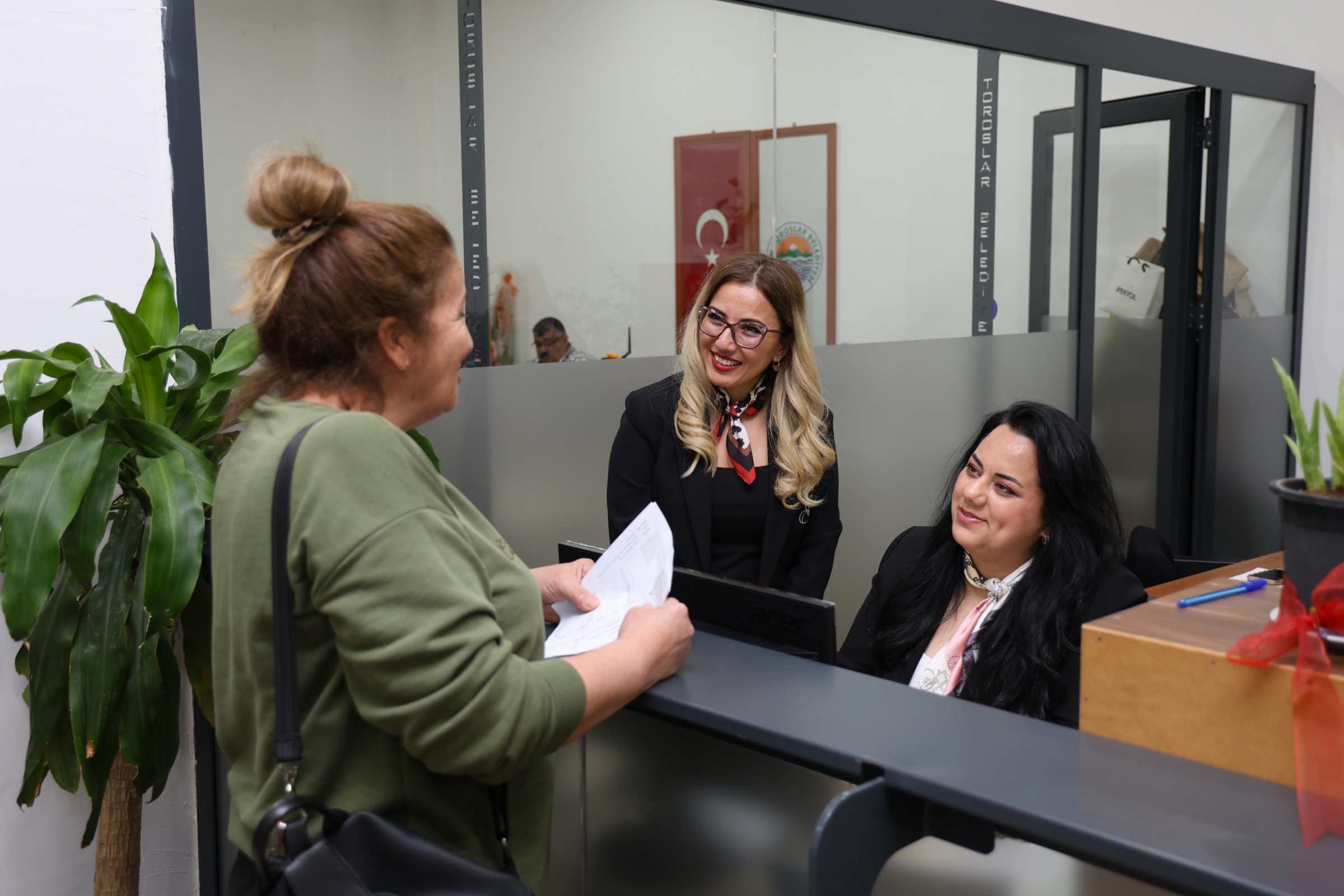 TOROSLAR’DA ÇÖZÜM MERKEZİ İLE VATANDAŞ ODAKLI HİZMET