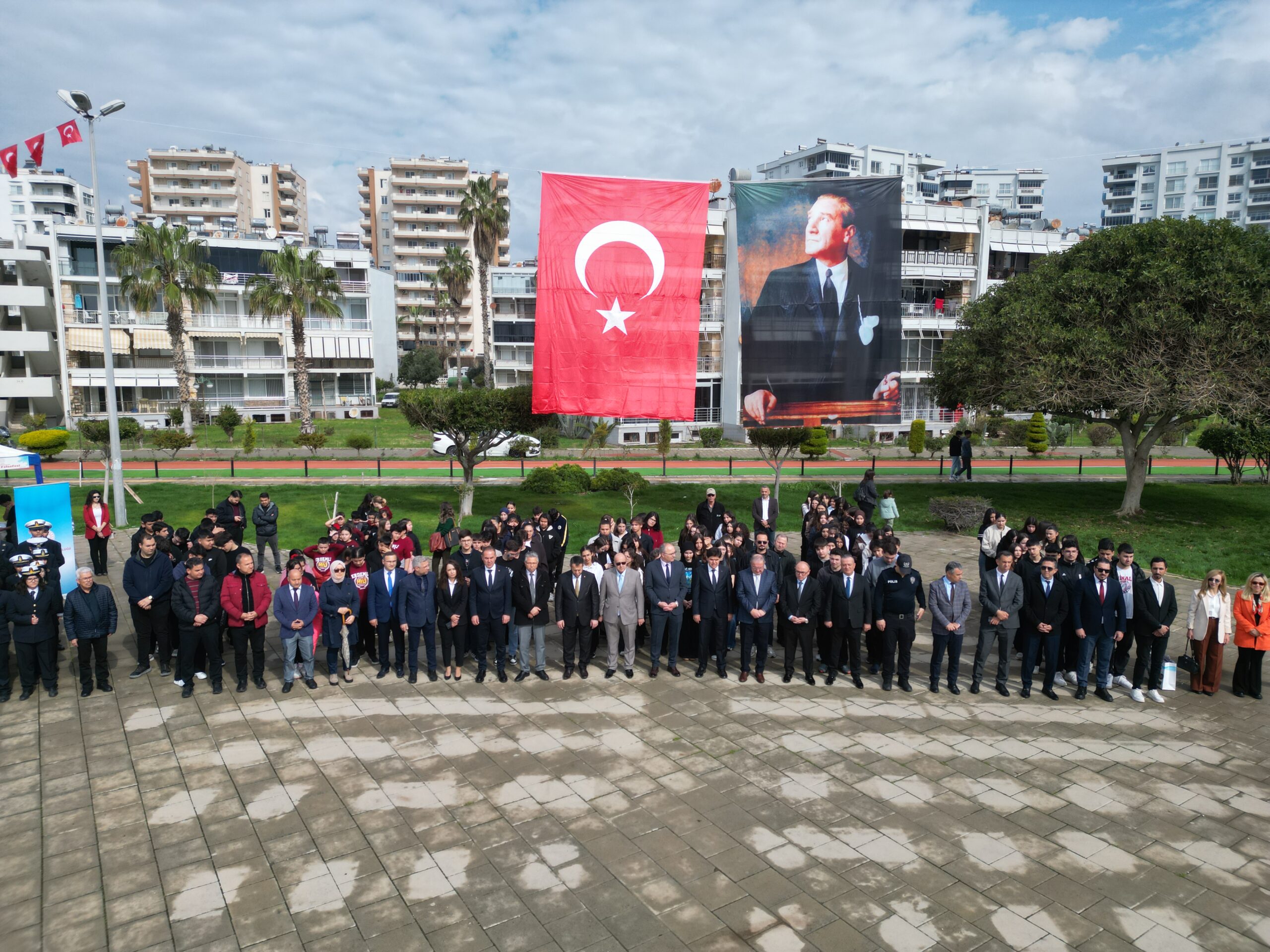Mersin’de Yüzlerce Öğrenci Su Seferberliği İçin Buluştu