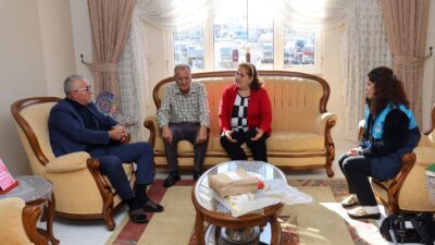 Akdeniz Belediyesi, ilçede yaşayan şehit ailelerini yalnız bırakmayarak, Ramazan Bayramı