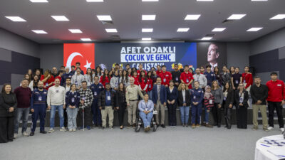 Mersin Büyükşehir Belediyesi tarafından düzenlenen ‘Afet Odaklı Çocuk ve Genç Çalıştayı’,