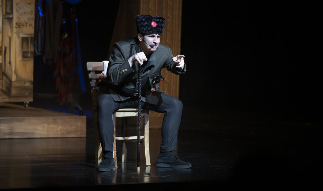 MERSİN BÜYÜKŞEHİR BELEDİYESİ SEHİR TİYATROSU’NUN TİYATRO SEÇKİSİ ‘EYVAH NADİR’ İLE ALKIŞLAR EŞLİĞİNDE FİNAL YAPTI Mersin Büyükşehir Belediyesi Şehir Tiyatrosu’nun ’27 Mart Dünya Tiyatro Günü’ kapsamında düzenlediği “5