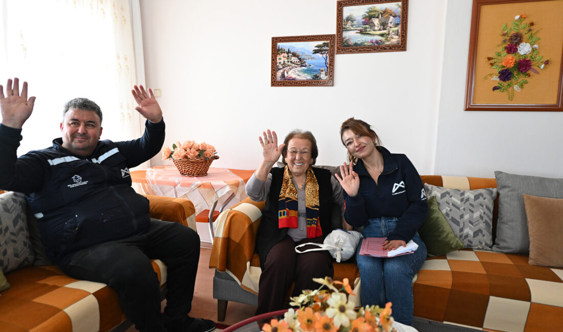 Mersin Büyükşehir Belediyesi, Sağlık İşleri Dairesi Başkanlığı bünyesinde yürütülen Yaşlı