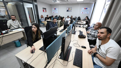 Mersin Büyükşehir Belediyesi, Meslek Edindirme ve Eğitim Merkezi’nde (MERCEK) yapay