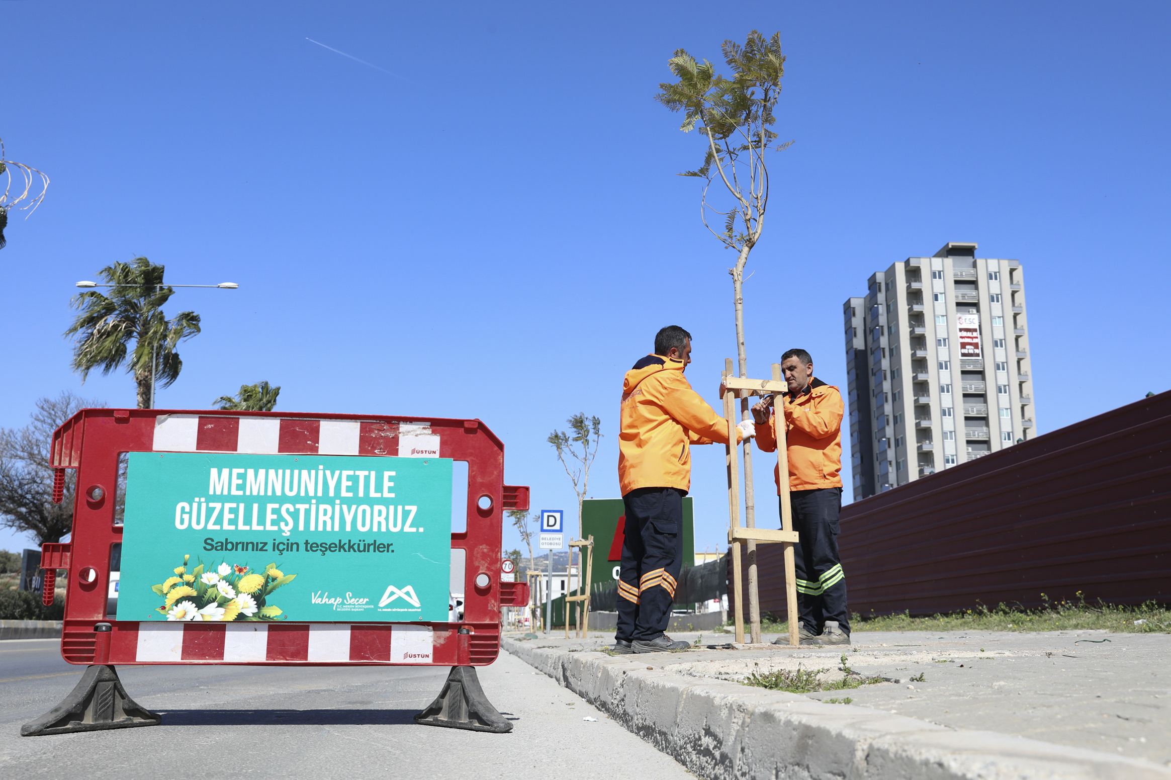 MERSİN BÜYÜKŞEHİR’DEN ‘AĞAÇLANDIRMA KAMPANYASI’