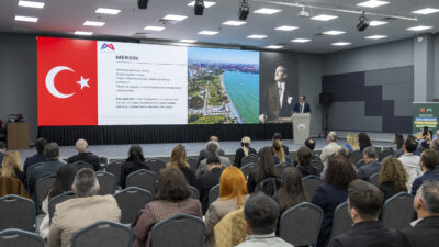 Mersin Büyükşehir Belediyesi ile Türkiye Belediyeler Birliği iş birliğinde düzenlenen ‘Kıyı