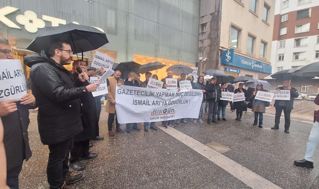 BirGün Gazetesi Muhabiri İsmail Arı’nın tutuklanmasına karşı Mersin’de düzenlenen protestoda