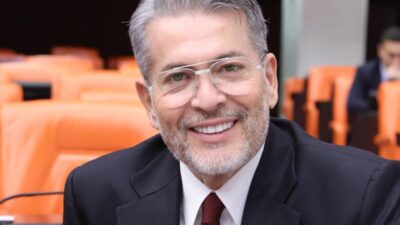 Milliyetçi Hareket Partisi Mersin Milletvekili ve MYK Üyesi Dr. Levent