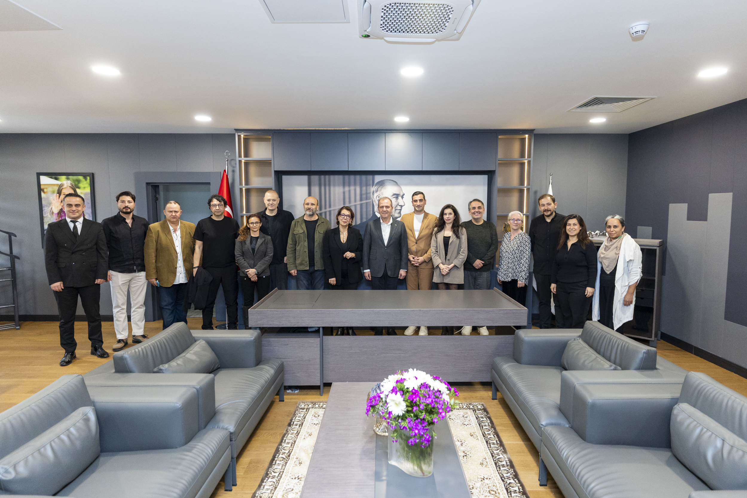 SEÇER: “MERSİN SANATLA BÜYÜYEN, ENERJİSİ YÜKSEK BİR KENT”