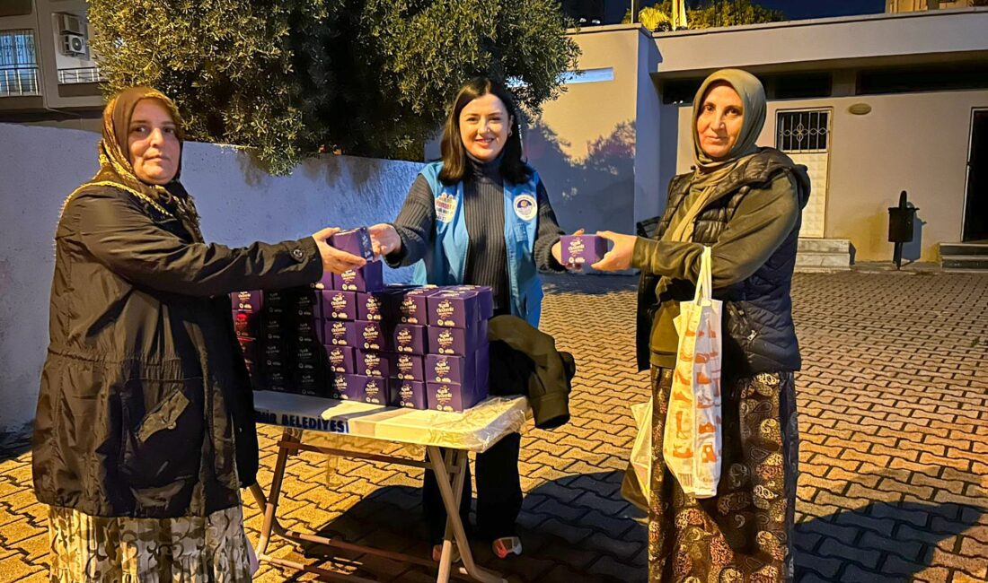 Mersin Yenişehir Belediyesi, Kadir Gecesi’nde bu yıl da geleneği bozmadı.